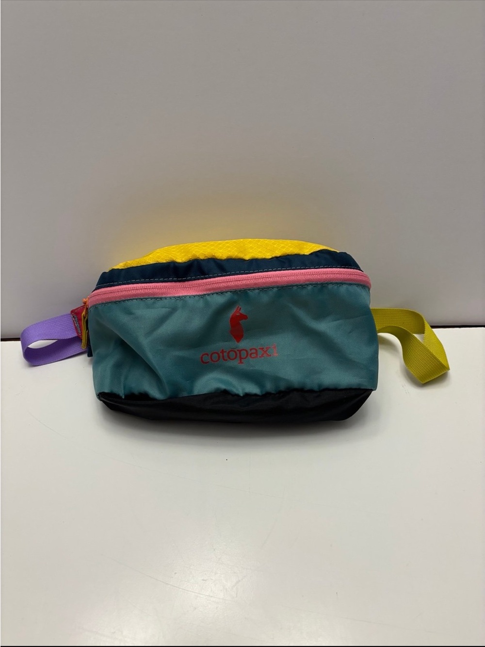 Cotopaxi Bataan 3l Fanny Pack Features A Unique, Multicolor "Del Da" Design